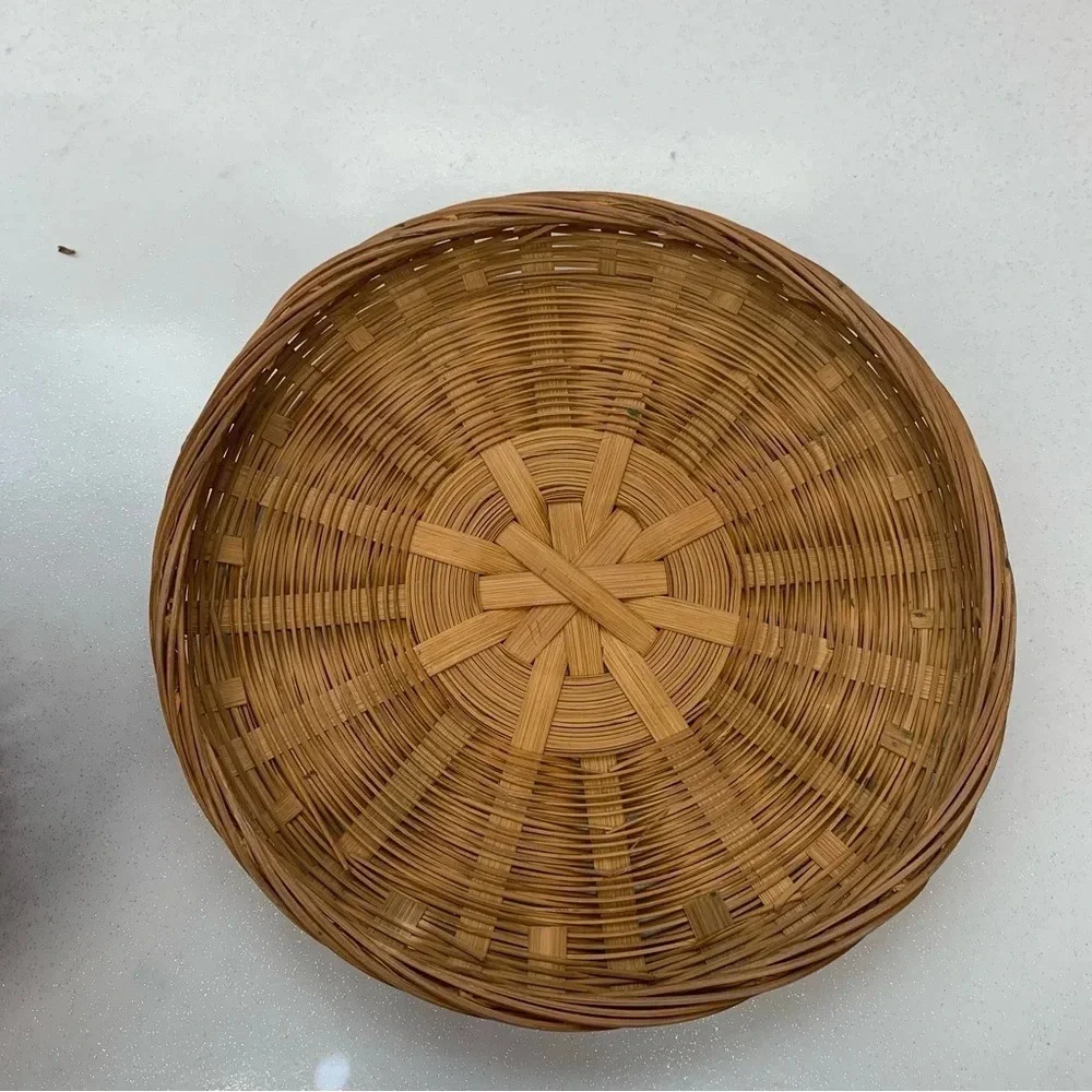 Wicker Woven Round Basket Lid Footed Trinket Sewing Boho Farmhouse Country Retro